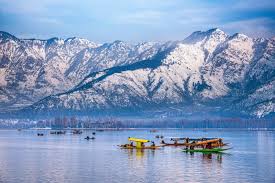 Stunning Kashmir With Doodhpatri Special